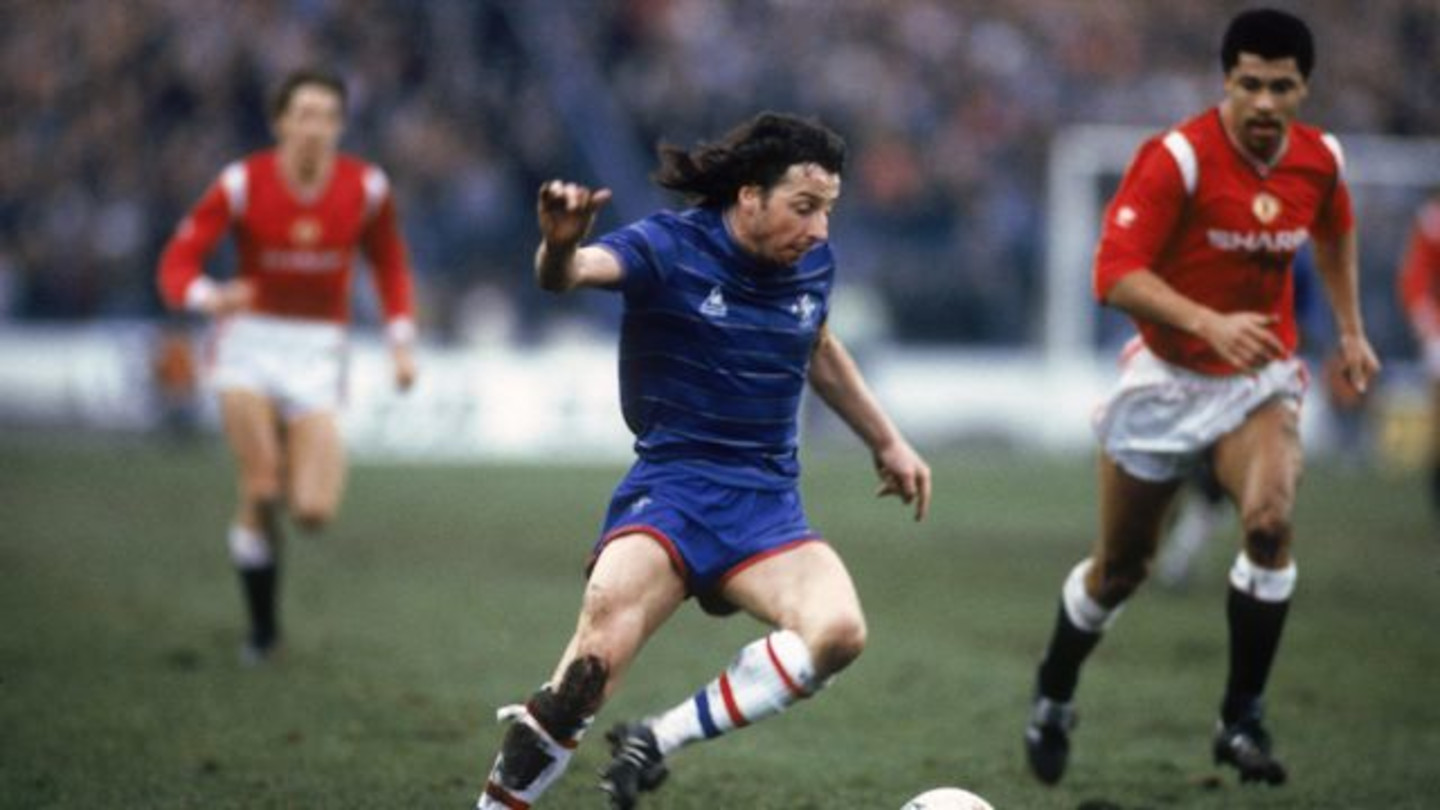Mickey Thomas announces he is cancer free | News | Official Site | Chelsea Football Club