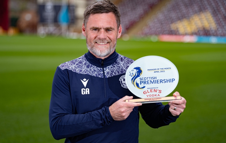Graham Alexander wins Manager of the Month award - Motherwell Football Club